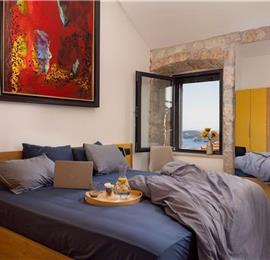 4 Bedroom Villa with Pool and Sea Views in Orašac, near Dubrovnik, Sleeps 8
